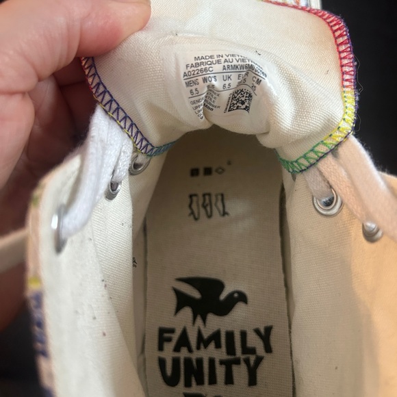 Unisex Pride Converse - Picture 3 of 3